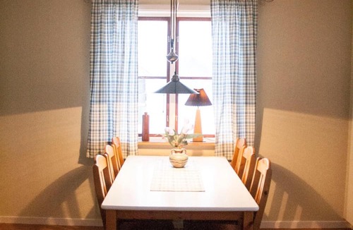 Toreboda House | Pensionat Prästgården