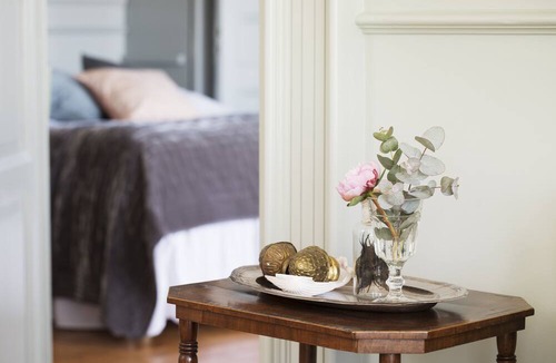 Lysekil Hotel | Strandflickornas Annex Gula Villan