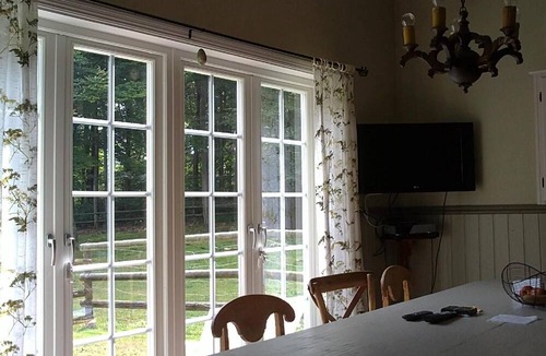Hoor House | Holiday house with a balcony, a terrace and a garden