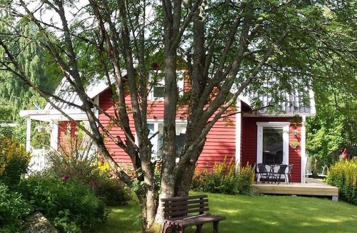 Molltorp House | Holiday house with open fireplace