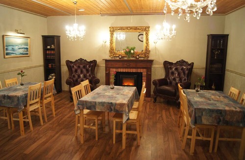 Puhos Hotel | Hotel PajarinHovi