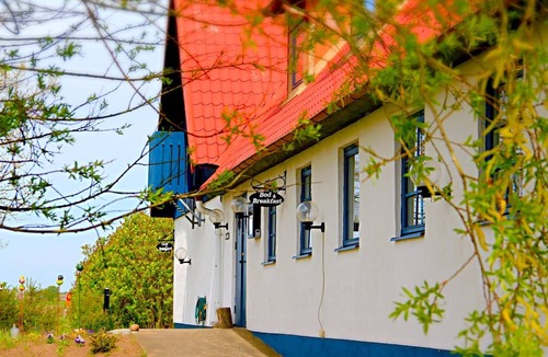 Tomelilla Bed & Breakfast | Tryde 1303 Bed & Breakfast