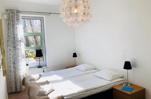 Fjalkinge Hostel | Ivögården Mat & Vingård