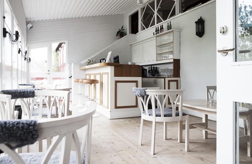 Varmdo Hotel | Skeviks Gård