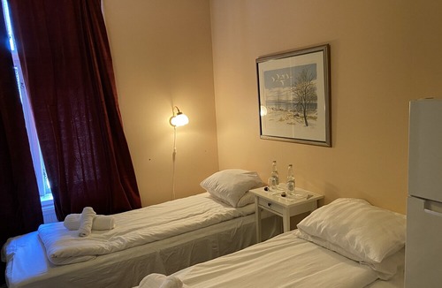 Hallstavik Hotel | Häverödals Hotell
