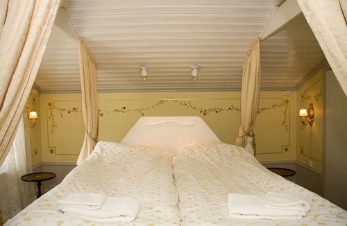 Askersund Bed & Breakfast | Garvaregården Hotel and B&B