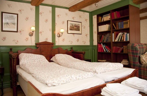 Askersund Bed & Breakfast | Garvaregården Hotel and B&B