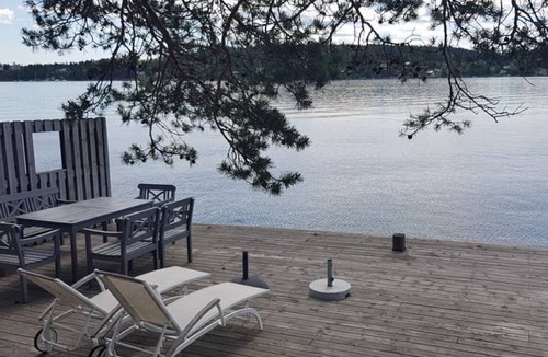Saltsjobaden Bed & Breakfast | Solsidans Bed and breakfast