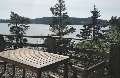 Saltsjobaden Bed & Breakfast | Solsidans Bed and breakfast