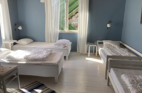 Hamburgsund Hostel | Kustnära Vandrarhem - Hostel