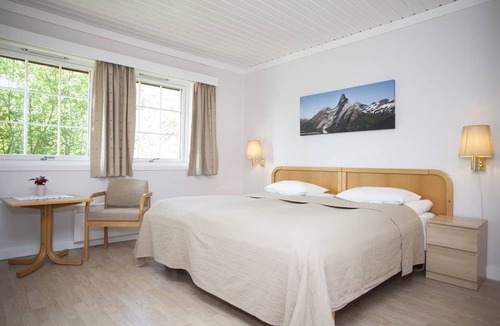 Tysfjord Hotel | Stetind Hotell