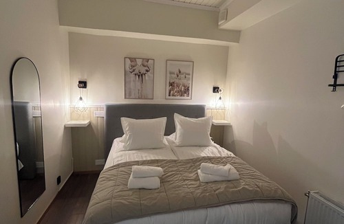 Vasteras Hotel | Oxbackens Hotell & cafe