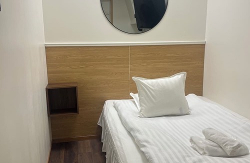 Vasteras Hotel | Oxbackens Hotell & cafe