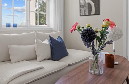 Vickan Bed & Breakfast | Onsala Herrgård B&B