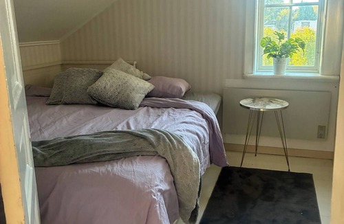 Mellerud Villa | Annies Light Antique House