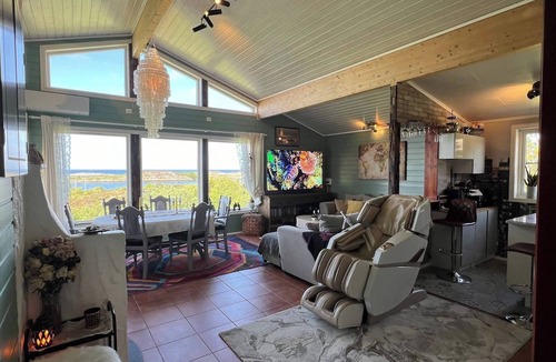 Gjengstoa House | Cheerful Cabin With Sauna and Great Views