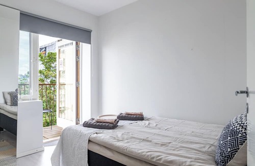 Lahti Apartment | Modern 1BR Home with Sauna & Balcony