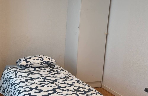 Jarfalla Villa | House in Jakobsberg Near to Nature
