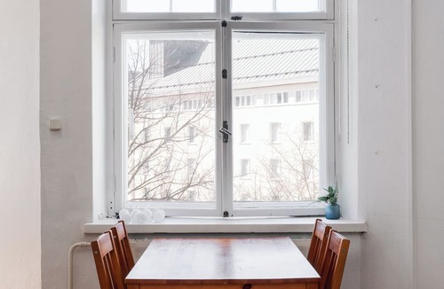 Etu-Toolo Apartment | Vintage 1BR Apt in Kamppi
