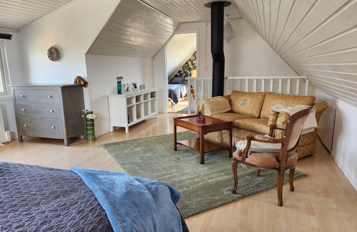 Ljungbyhed House | Charming Sjöhuset with lake plot, lake view and Söderåsen