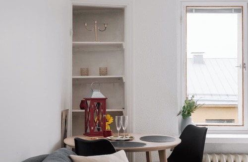 Kallio Apartment | Renovated Top Floor Studio in Kallio