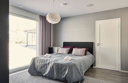 Naantali House | Platinum Swing - Spacious 4BR Villa with Panorama Views