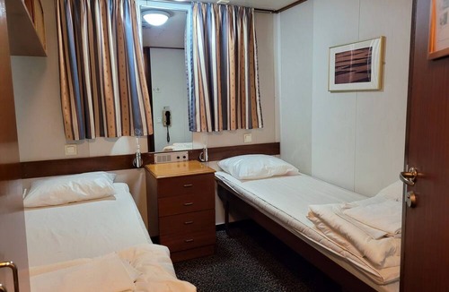 Turku Hostel | Laivahostel S/S Bore
