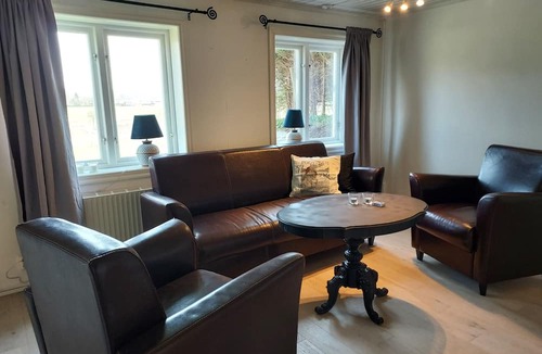 Ucklum Bed & Breakfast | älgbergets b&b