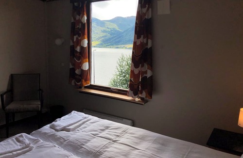 Jolster House | Jølster Lake View
