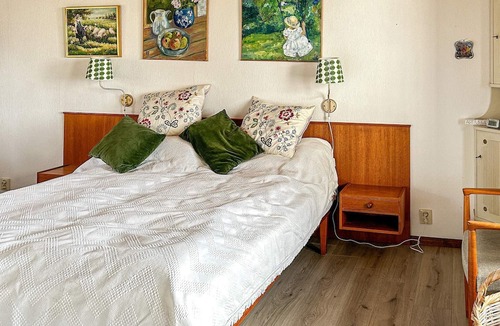 Skummesloevsstrand House | 6 person holiday home in LAHOLM