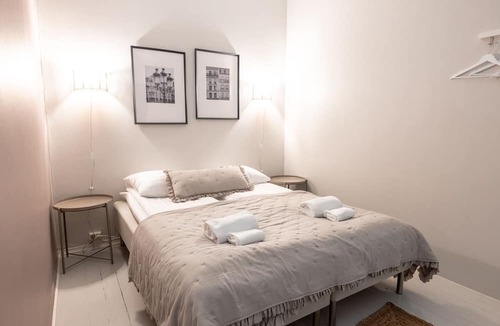Kamppi Apartment | 2ndhomes Bright & Spacious 5BR Apartment