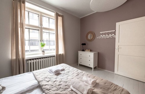 Kamppi Apartment | 2ndhomes Bright & Spacious 5BR Apartment