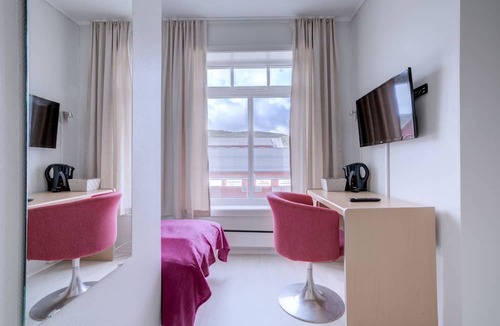Melbu Hotel | Melbu Hotell
