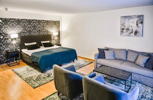 Nyatorp-Gustavsfalt Hotel | Hotell Amadeus