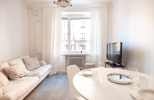 Toolo Apartment | 2ndhomes Charming and Cozy 1BR Apartment