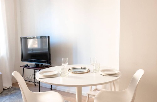 Toolo Apartment | 2ndhomes Charming and Cozy 1BR Apartment