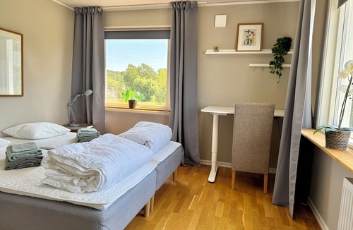 Oedsmal Hostel | Solglimt