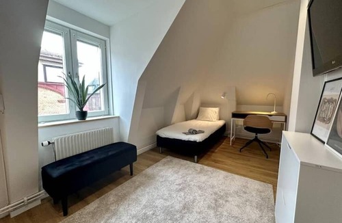 Boras Hotel | Attic Hostel