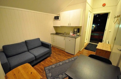 Havoysund Hotel | Havøysund Hotell & Rorbuer