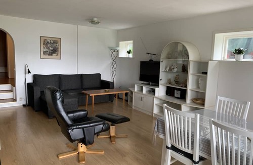Vaxholm Apartment | Fantastic holiday home right by the sea on Vaxholm