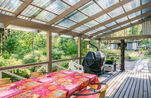 Isnas House | Villa blombacka by Interhome