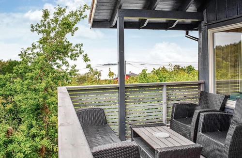 Vindafjord House | Cozy home in Bjoa with WiFi