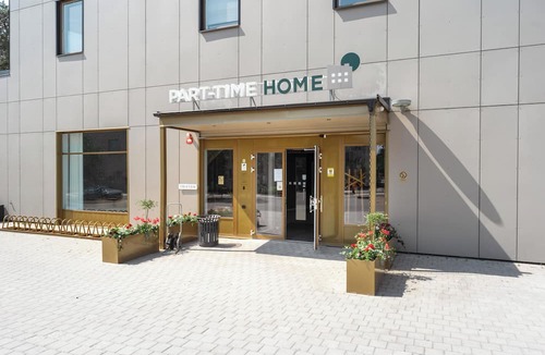 Gribbylund Apartment | Part-Time Home Täby