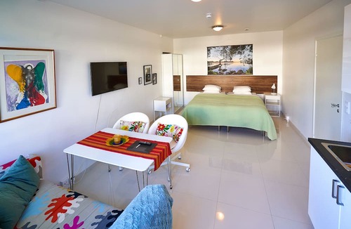 Taby Apartment | Staylong Hotel
