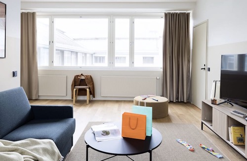 Kaisaniemi Apartment | Bob W Helsinki City Centre