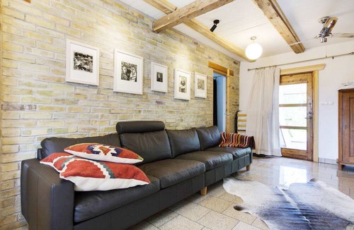 Sankt Olof Apartment | Trädgårdshuset i Sankt Olof