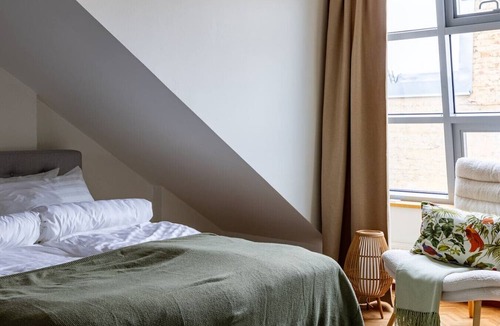 Kamppi Apartment | Scandi City Loft | Balcony | Bath | AirCon