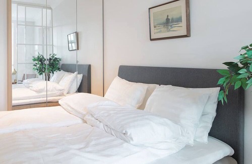 Punavuori Apartment | Luxury Penthouse | Sauna | Balcony | AirCon