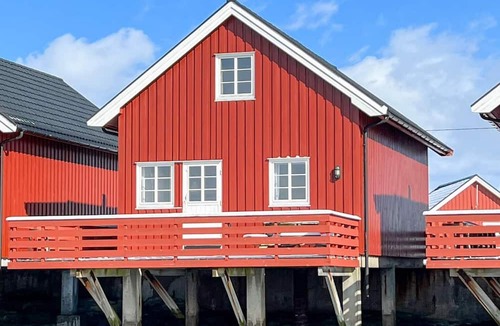 Beian House | Seaside Retreat with Boats & Fishing