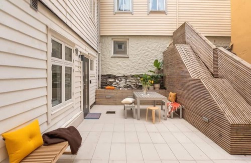 Bergen City Centre Condo | Cozy loft with king bed in the middle of town